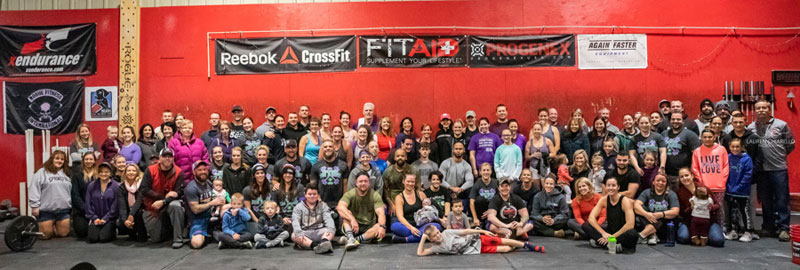 Participants in the 2018 Crossfit for a Cure fundraiser for Alzheimer's organized by Tracie Kurczy-Lussier and Brian Lussier.