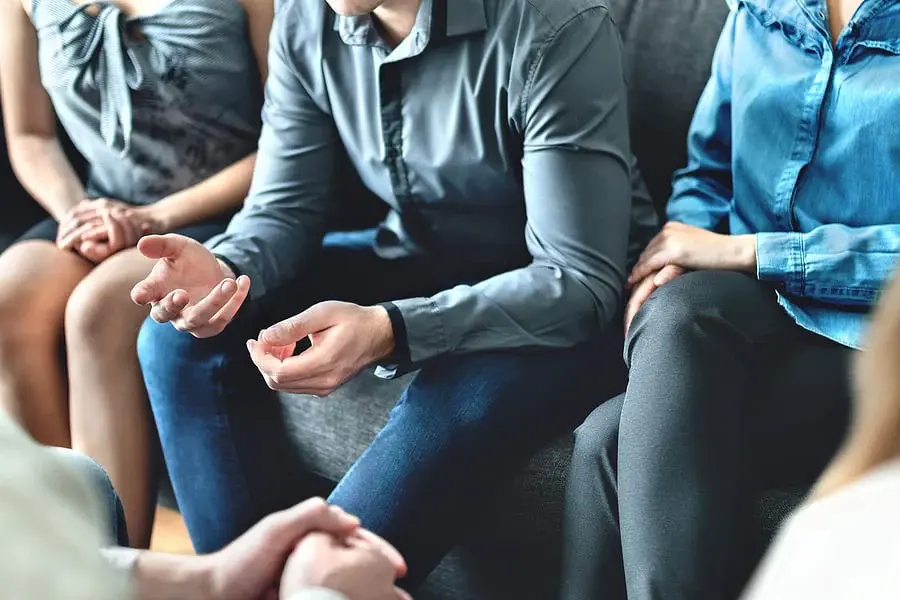 5 Tips on How to Help Someone Struggling with Addiction